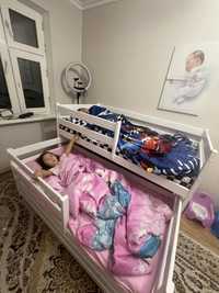 Детская кровать , двухярусная