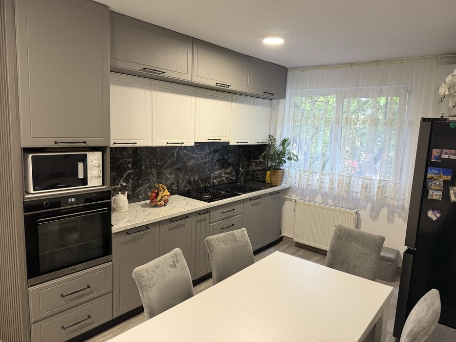 Vand apartament cu 3 camere tip AN
