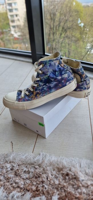 Оригинални кецове Converse 38 номер
