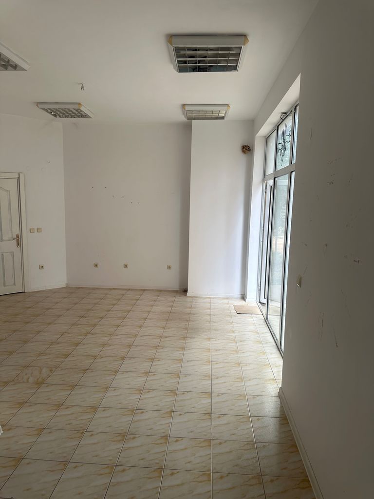 Продава се Магазин в Варна, Виница - 49 кв.м за 3123 €/кв.м - Снимка #7