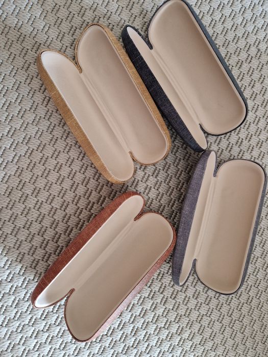 Калъфи за  очила