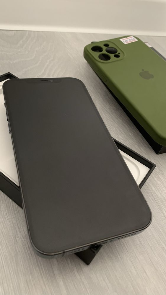 iPhone 12 Pro max . 256 gb . 77%