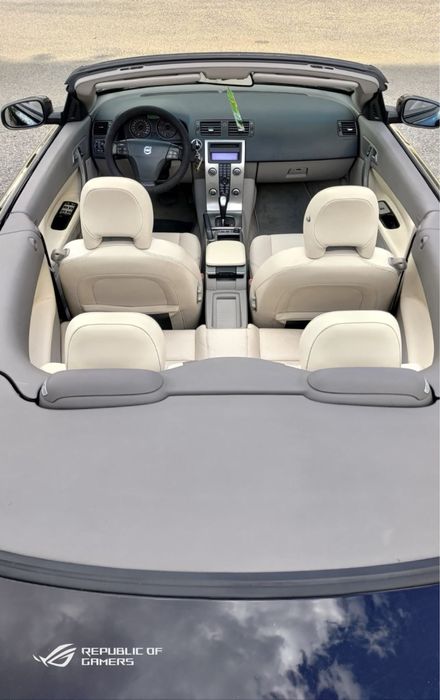 Volvo c70 an 2010