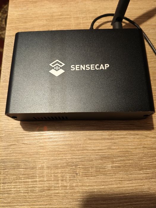 Gateway SenseCAP M1 LoRaWAN Indoor EU868, Helium LongFi Network, Raspb