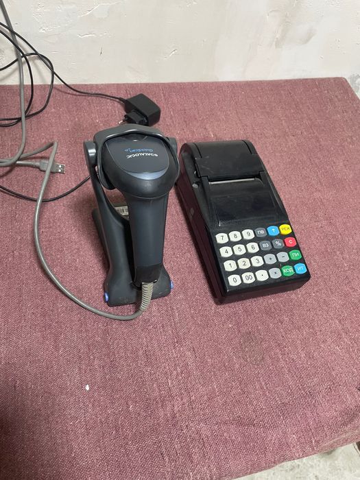 Сканер товаров для магазина супермаркета бутика