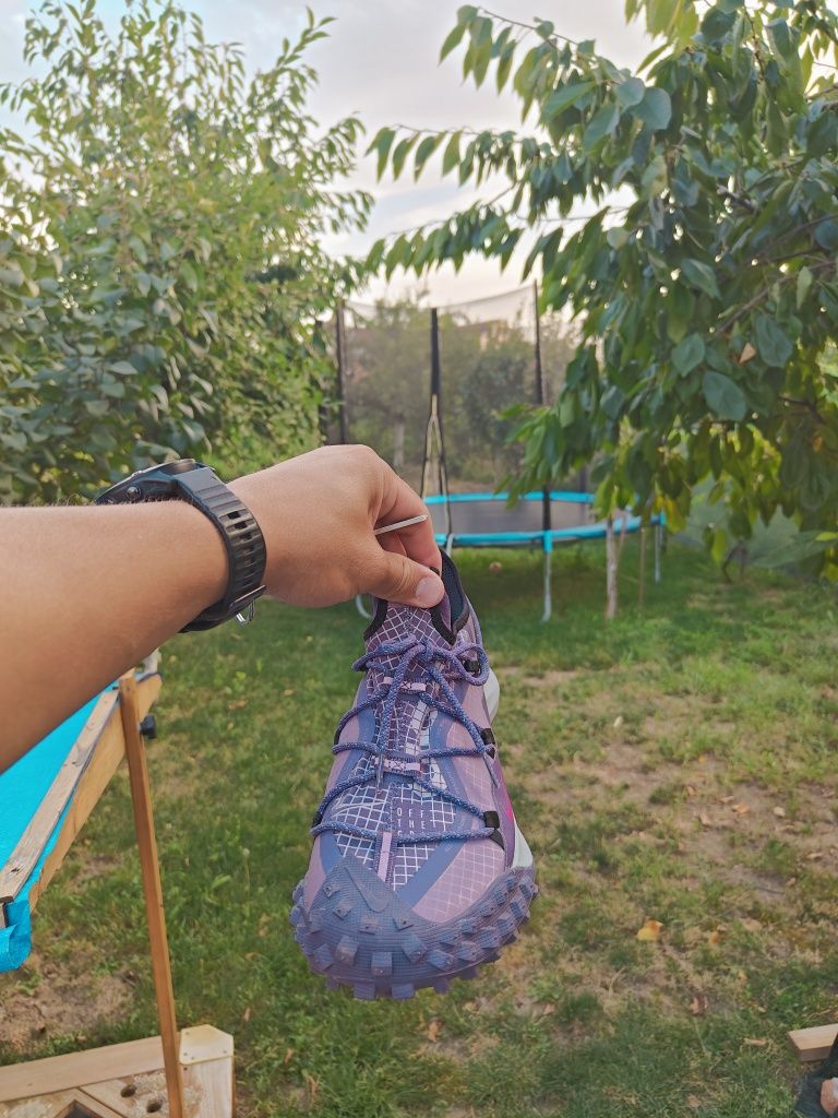 Adidași Nike ACG