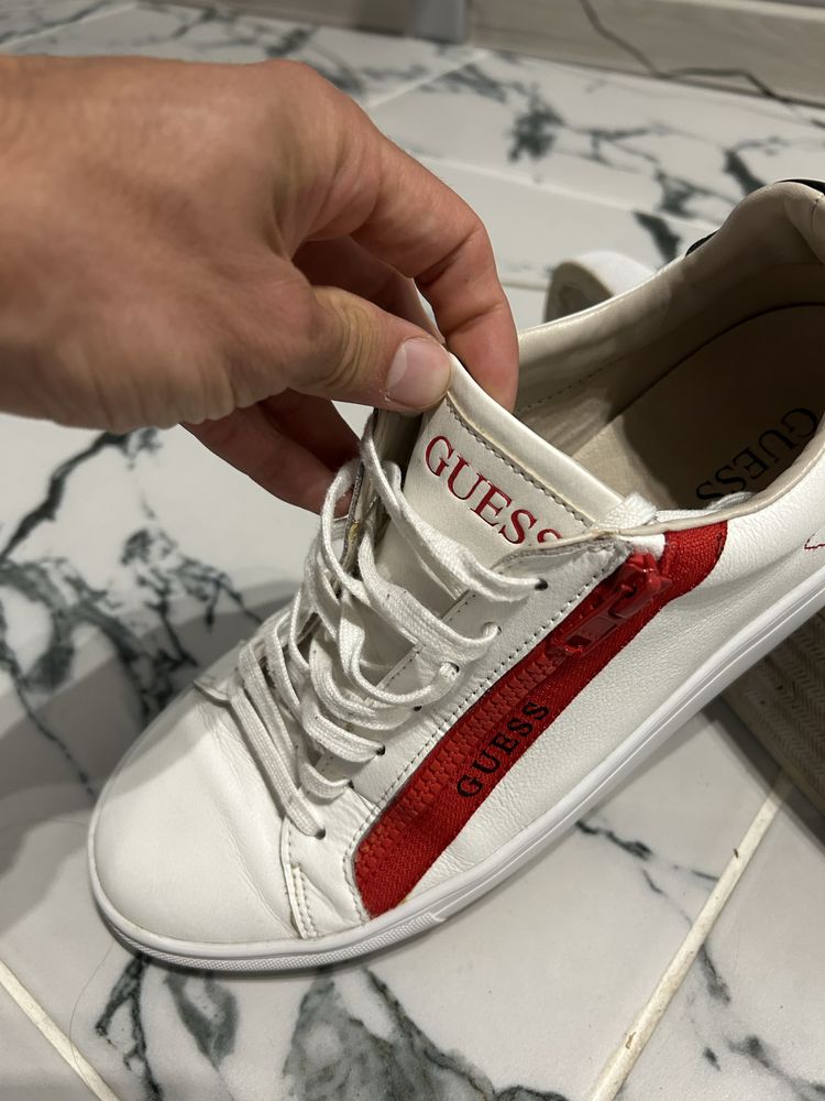 Мъжки обувки Guess