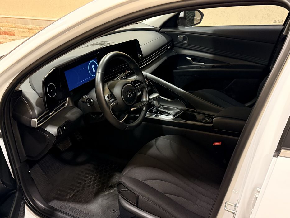 Hyundai Elantra 2022 2.0