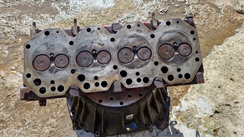 Цилиндрова глава за Toyota Land Cruiser 13B Turbo