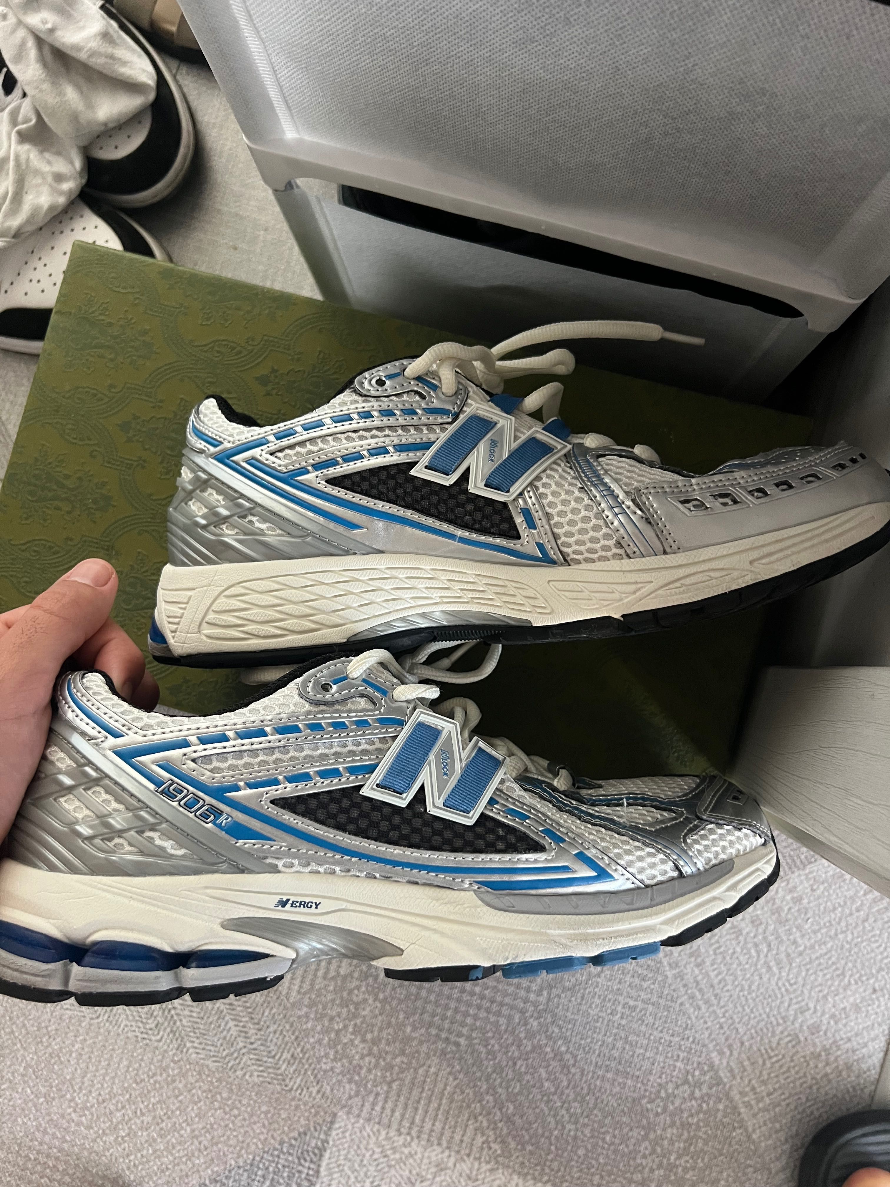 New balance  маратонки