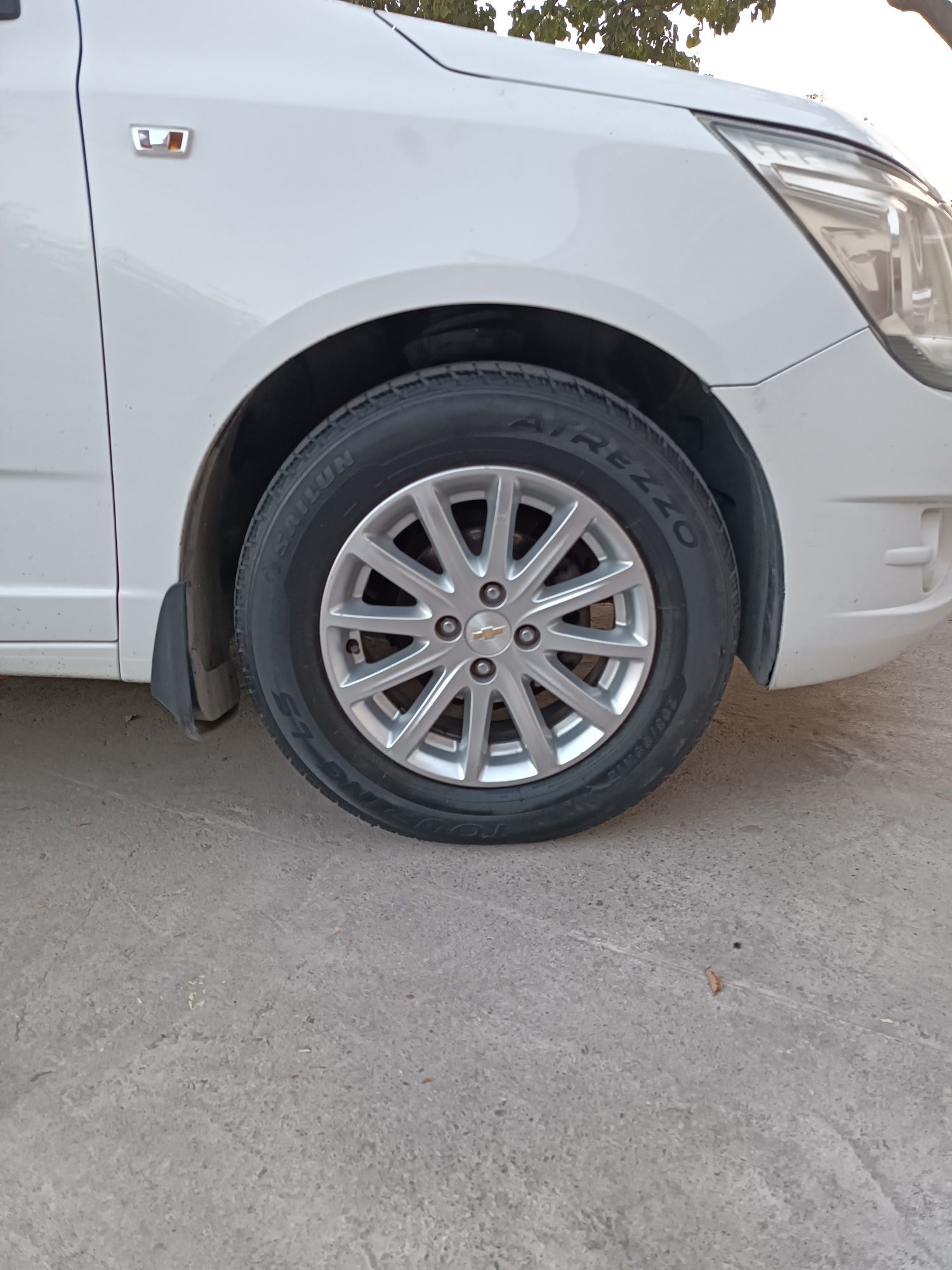 Kobalt GM Diska Balon 205 65 R15 Holati yaxshi Ayibi Yoq
