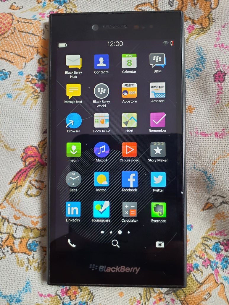 BlackBerry Leap str100-1 liber de retea perfect functional ca nou