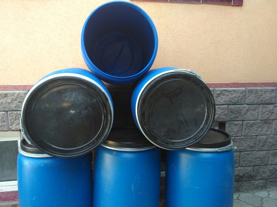 Бочки 220 л,прочные