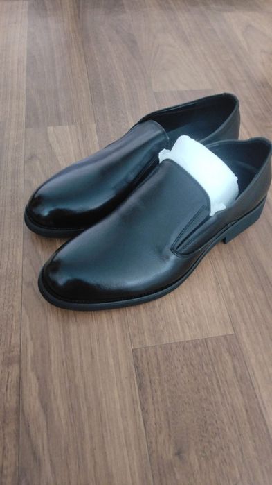 Продам новый мужской туфли