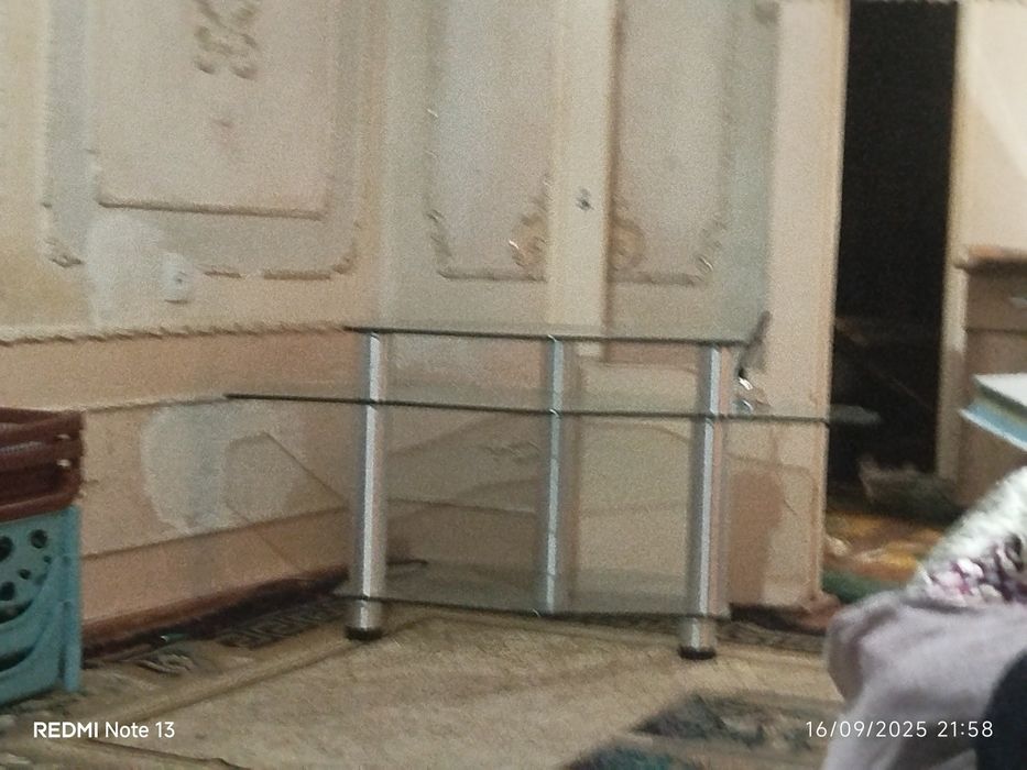 Televizor qoʻyish postavka