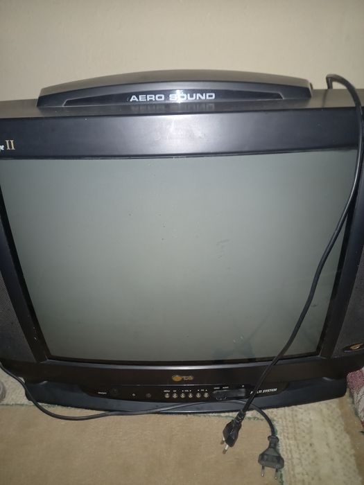 Телевизор б/у LG,холати яхши.