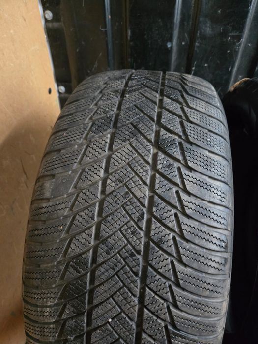 Anvelope iarna Bridgestone 19”