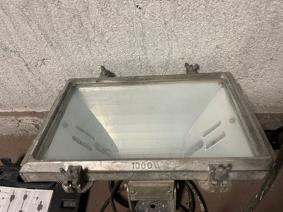 Боркорони и лампа 1000W