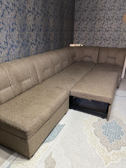 Продам Диван угловой