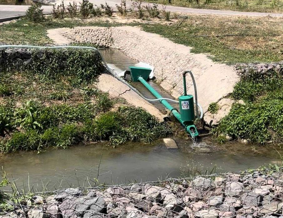 Насос для подъема воды из реки. Энергосберегающая насосная станция.