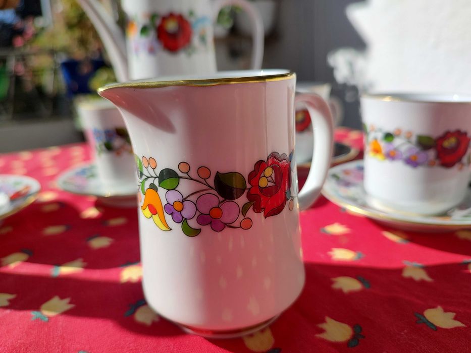 Ръчно рисуван винтидж сервиз за кафе Kalocsa-Унгария