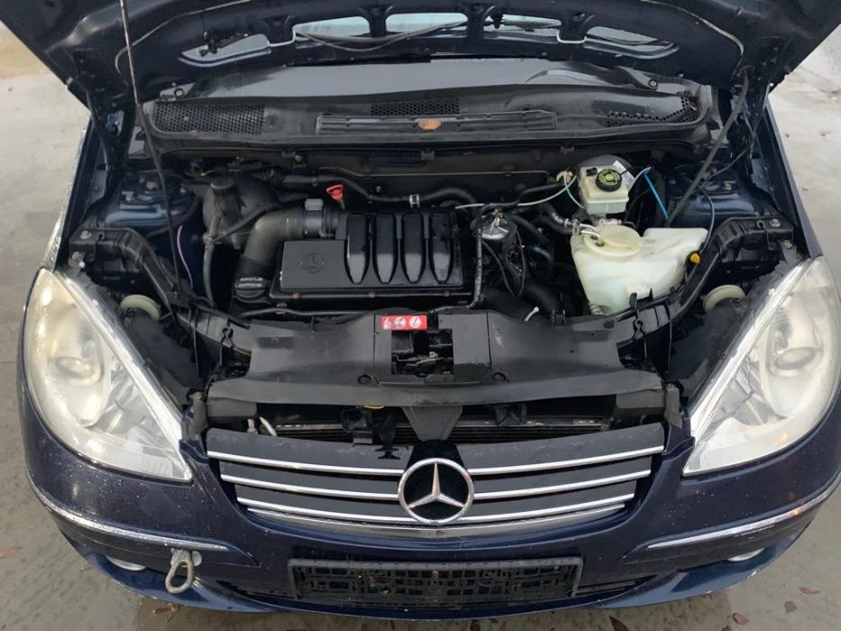 Dezmembrez mercedes a class w169/capota/bara fata/usi/stop/