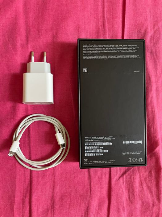 iPhone 12 pro max 256 GB graphite Като Нов