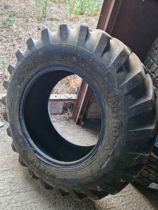 Anvelopa ozka 16.9-28 buldo excavator