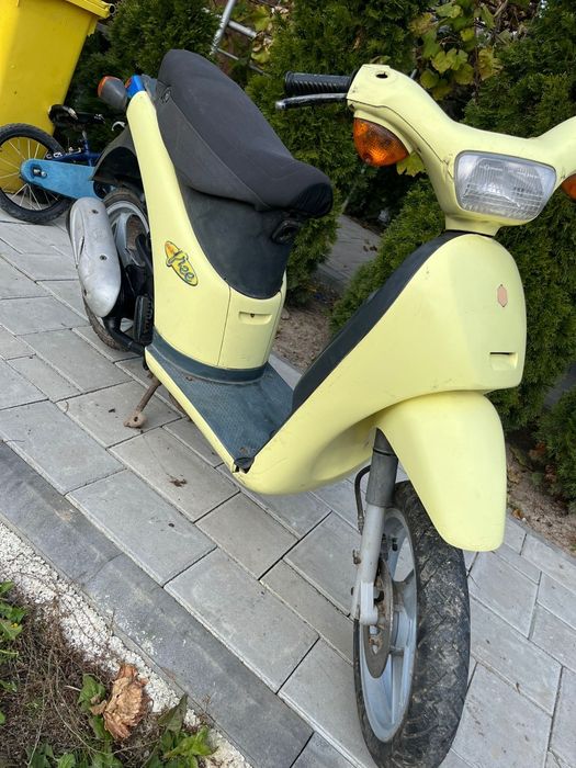 Vând Piaggio Free