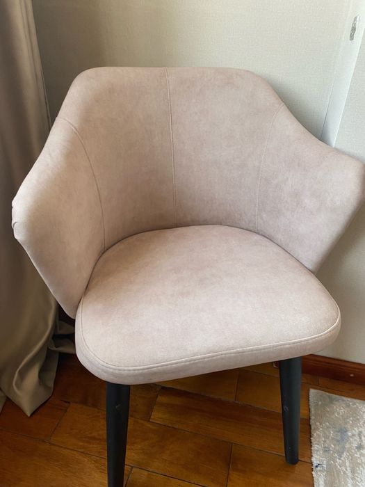 Самые удобные стулья/ кресла 4-6 штук