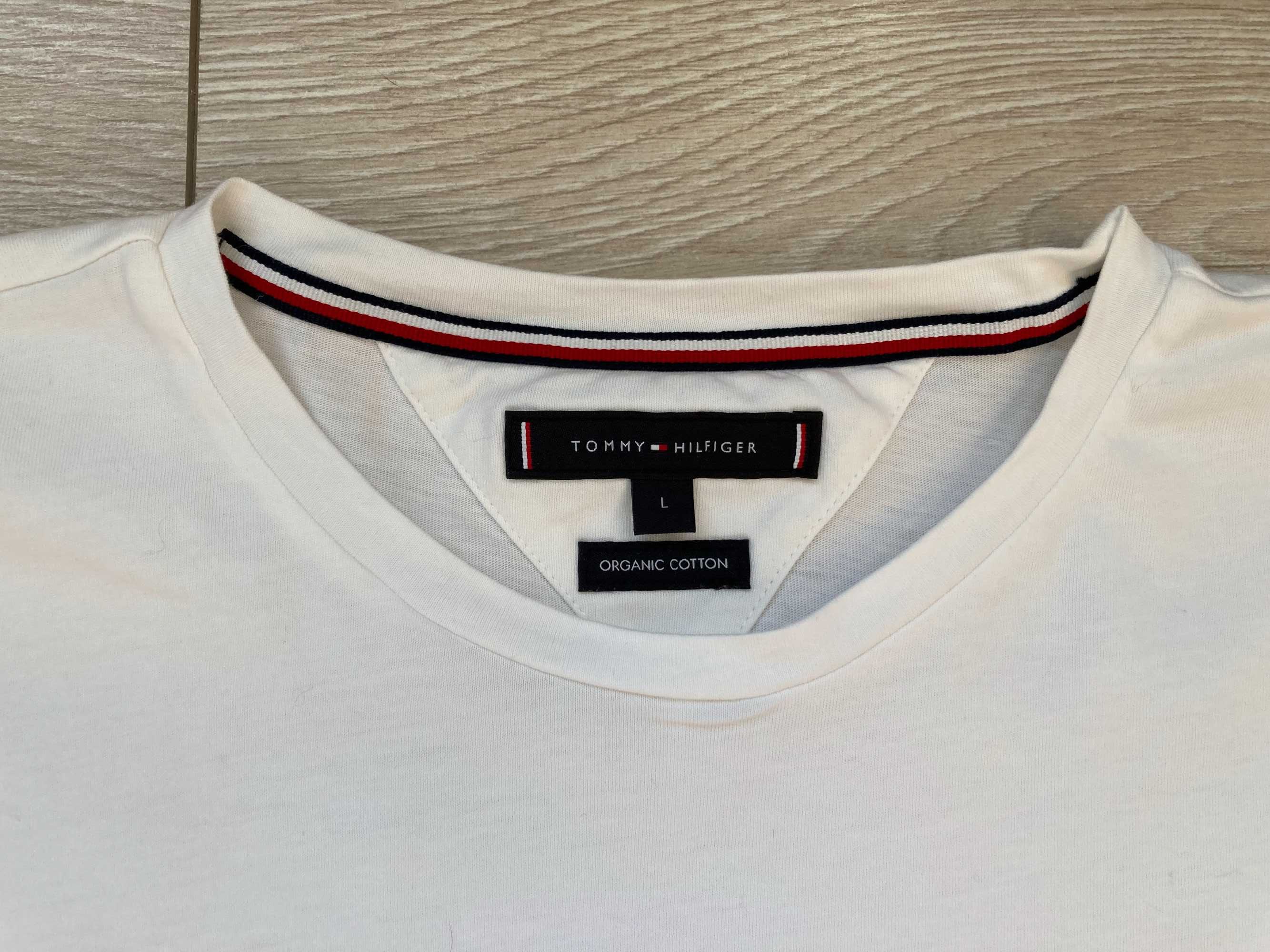 Tommy Hilfiger бяла мъжка тениска от органичен памук размер L