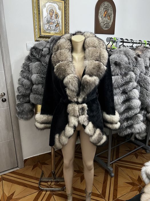 Palton alcantara accesorizat cu blana naturala de vulpe