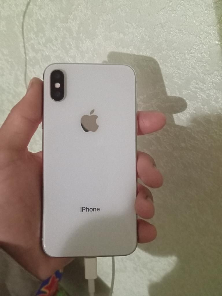 Iphone x ideal  .