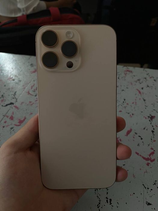 Iphone 16 pro max desert titanium