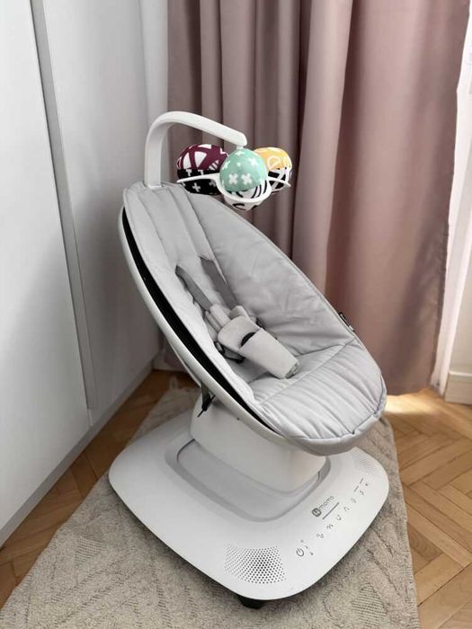 Като нова Бебешка люлка шезлонг Mamaroo 4moms 5.0