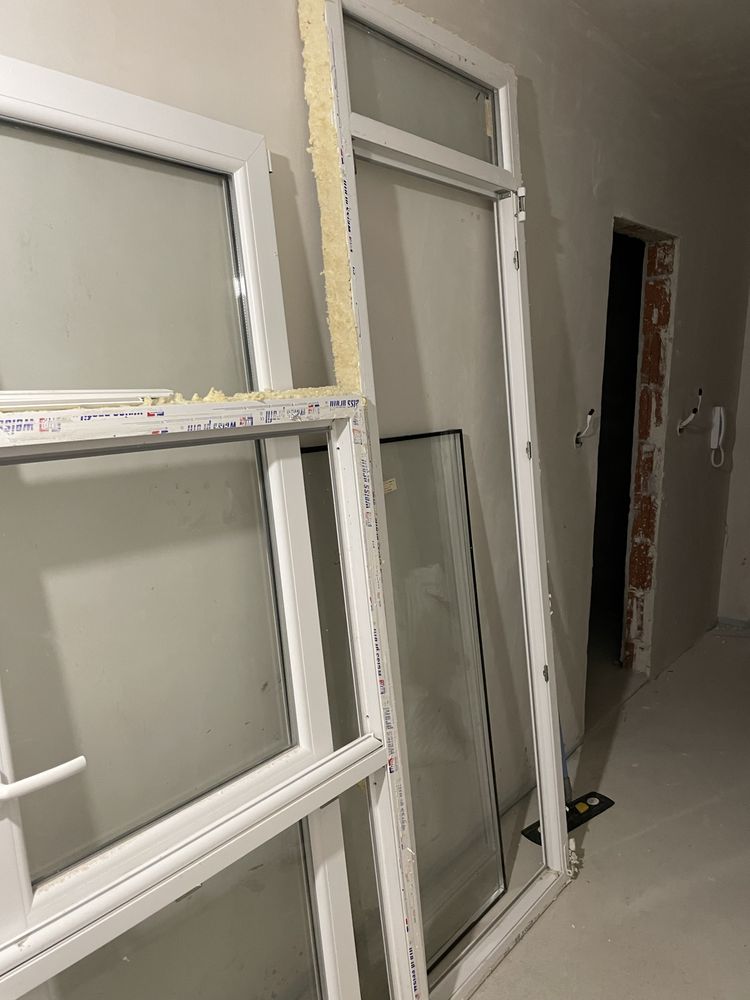 Продавам почти чисто нова дограма