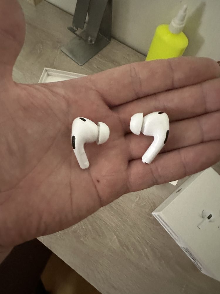 Срочно Apple AirPods Pro 2nd generation