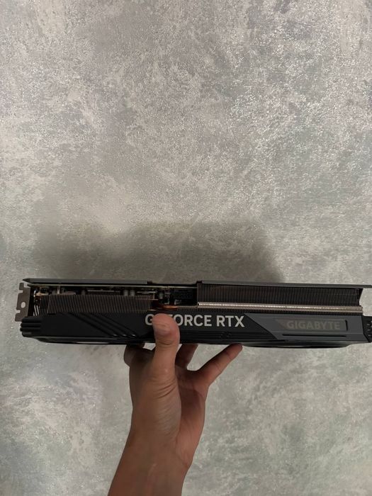 gigabyte 4070 ti 12 gb zor holatda