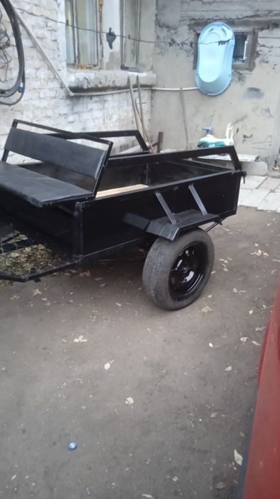 Продам прицеп новый
