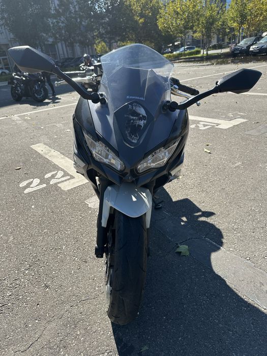 Kawasaki ninja EX650M