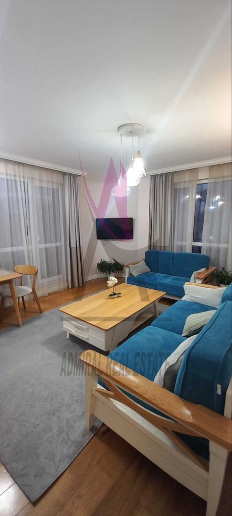 Дава се под наем Четиристаен апартамент в Варна, Център - 100 кв.м за 1500 € - Снимка #1