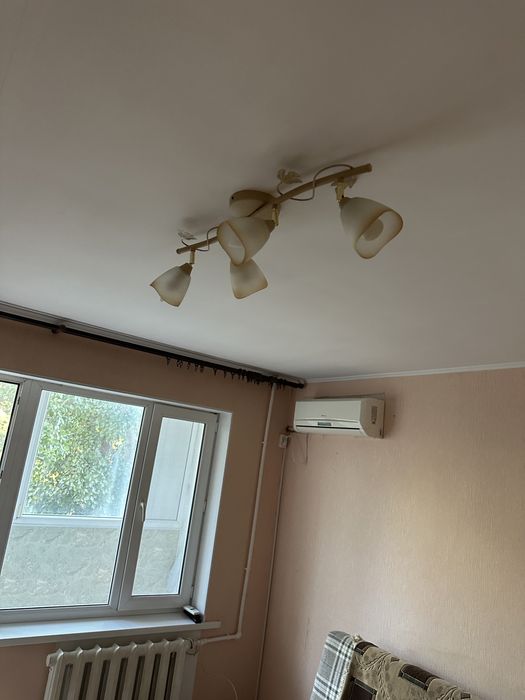 Продам люстру, продам срочно