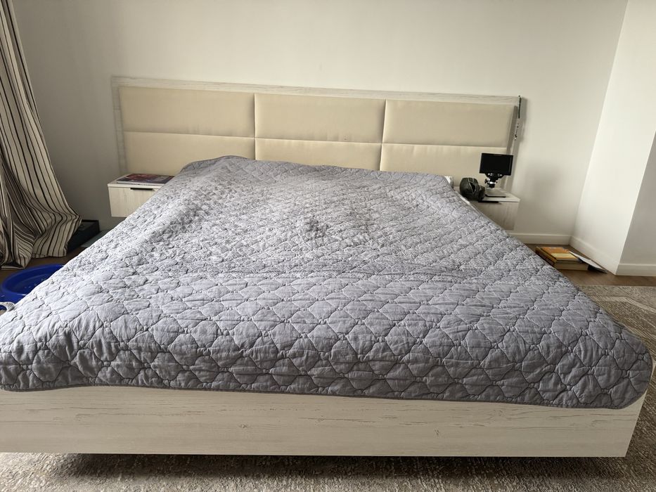 Кровать двуспальная