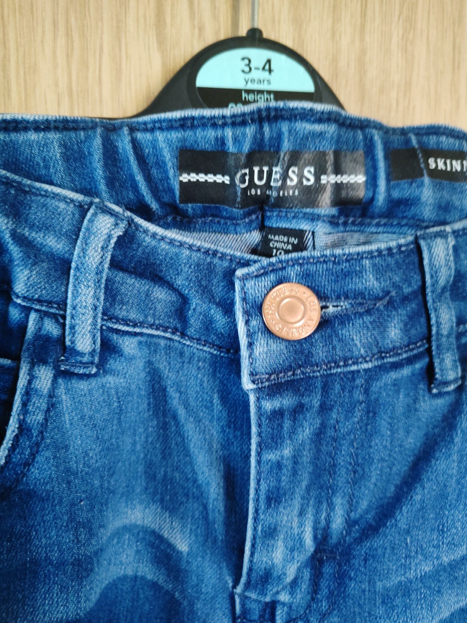 Бюстиета, дънки Guess 8-10 г.