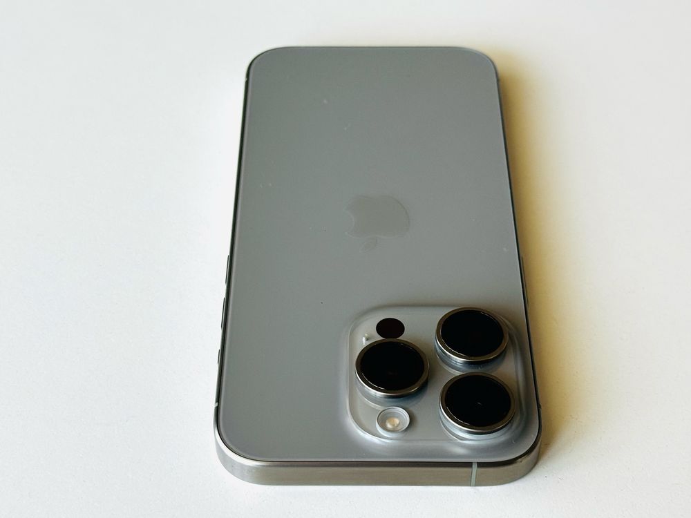Iphone 15 Pro 256GB Natural Titanium 97% Батерия! Гаранция 6 месеца