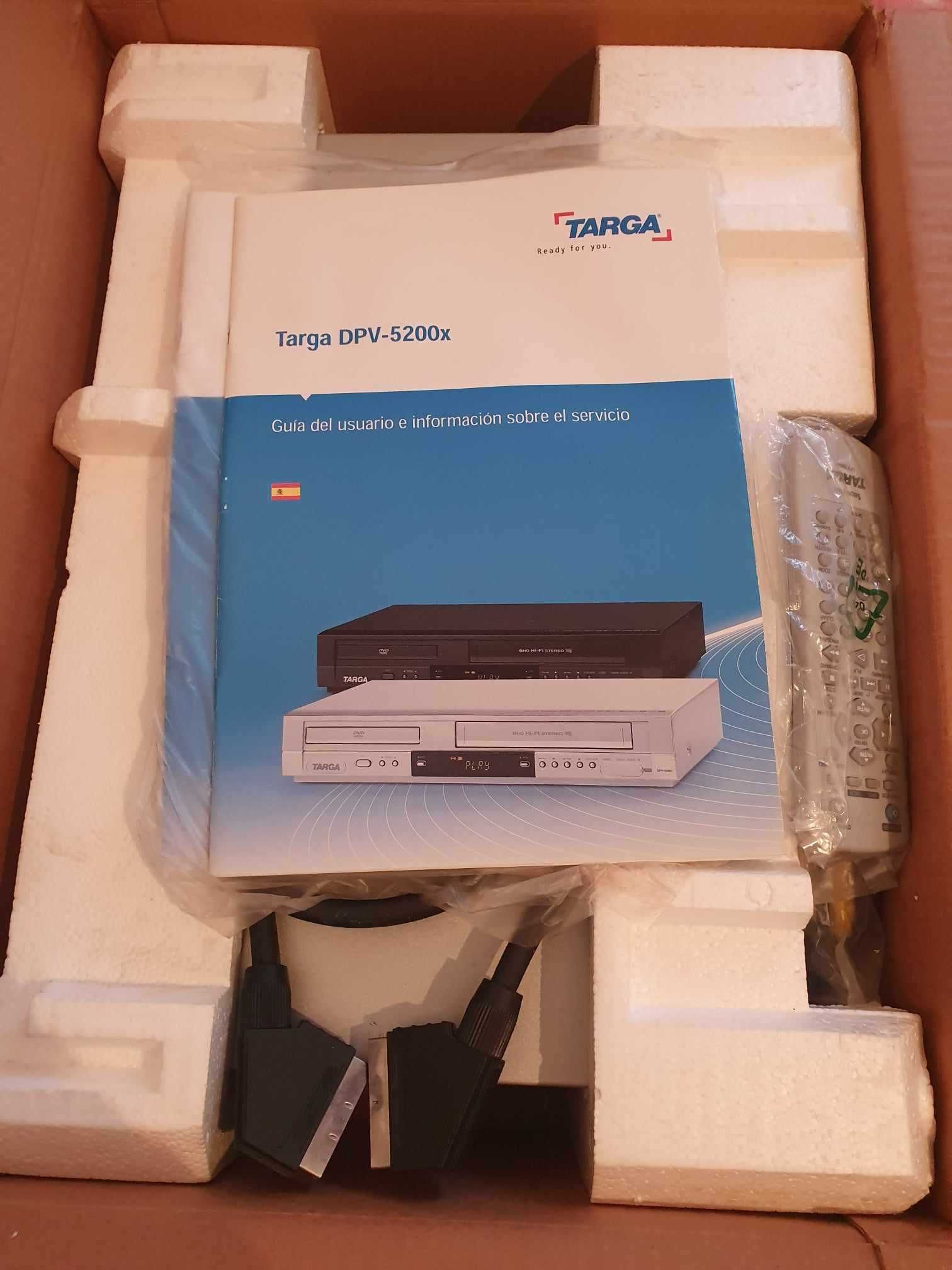 Targa DVP 5200x DVD player VCR combo , argintiu