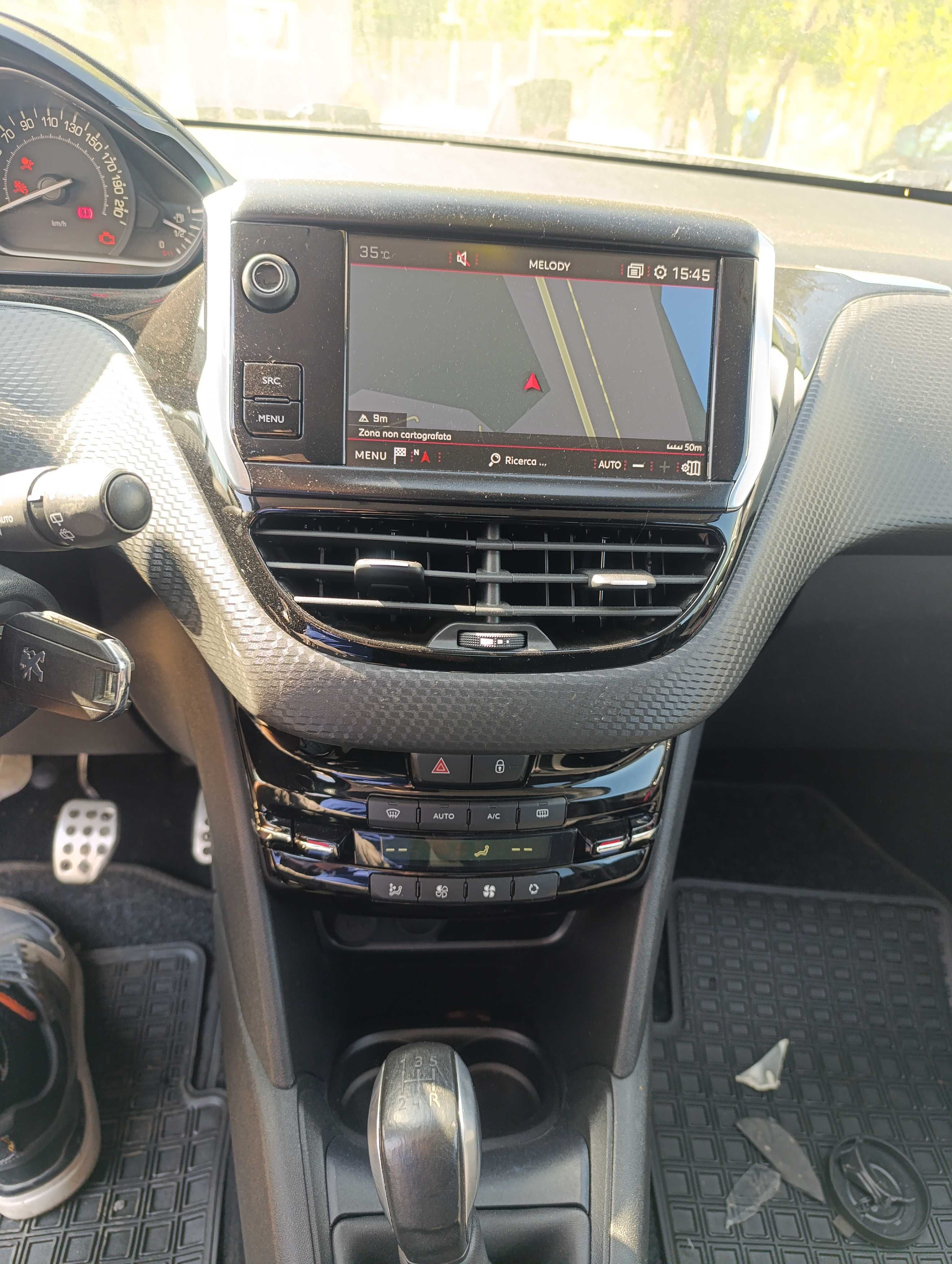 Пежо 208 / Peugeot 208  - 1,2 THP  110к.с.  - на части