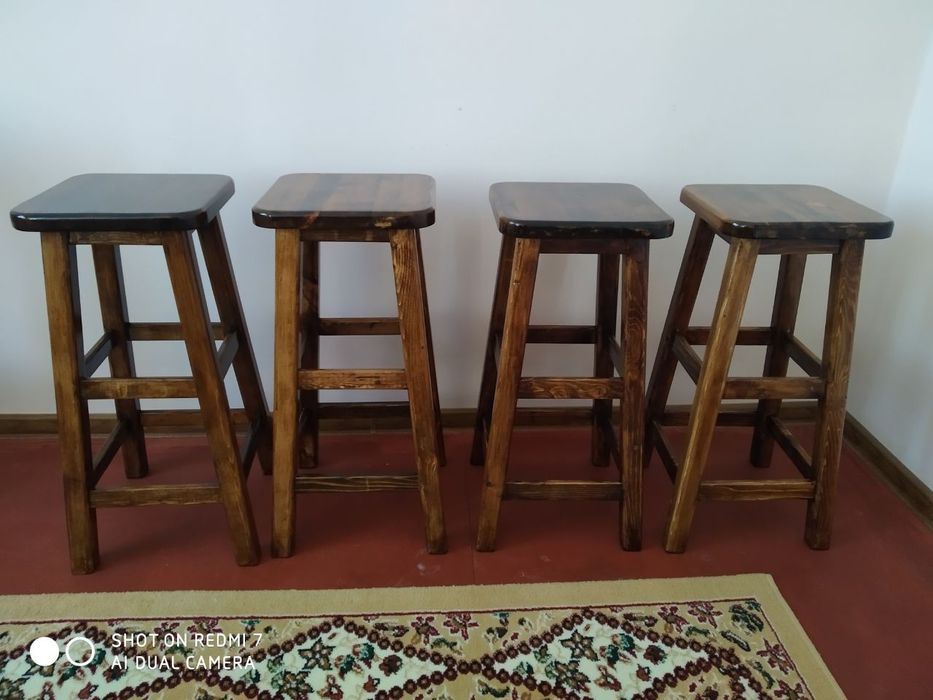 Барный  стул  на заказ