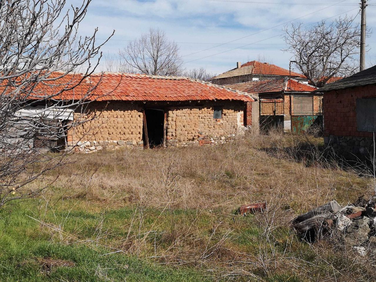 Продава се Къща в с. Овчарово, Област Хасково - 240 кв.м за 64 €/кв.м - Снимка #8