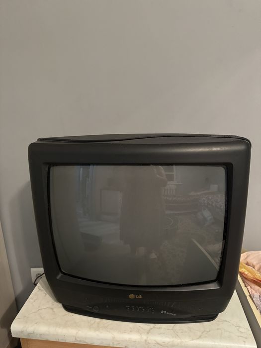 Продам телевизор